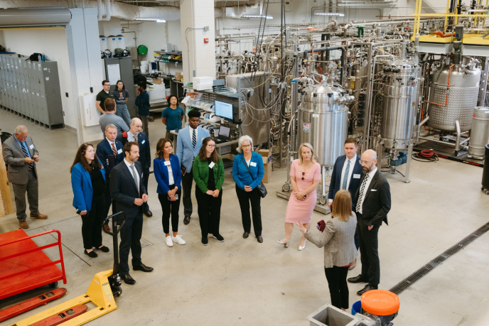 Photo of U.S. Rep. Nikki Budzinski and EDA’s Eric Smith toured the Integrated Bioprocessing Research Laboratory as part of a visit to the iFAB Tech Hub in East Central Illinois.